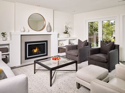 The Regency: Horizon HRI4E, available at Plymouth Fireplace in Plymouth, Massachusetts