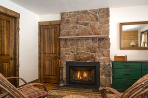 Kozy Heat: Chaska 25